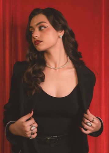 Полли, Г. Щёлково